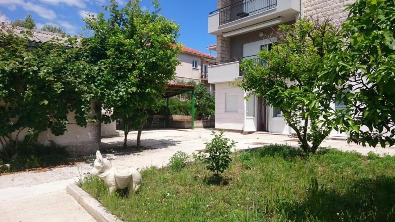Affabilis Vip House Trogir Exterior foto